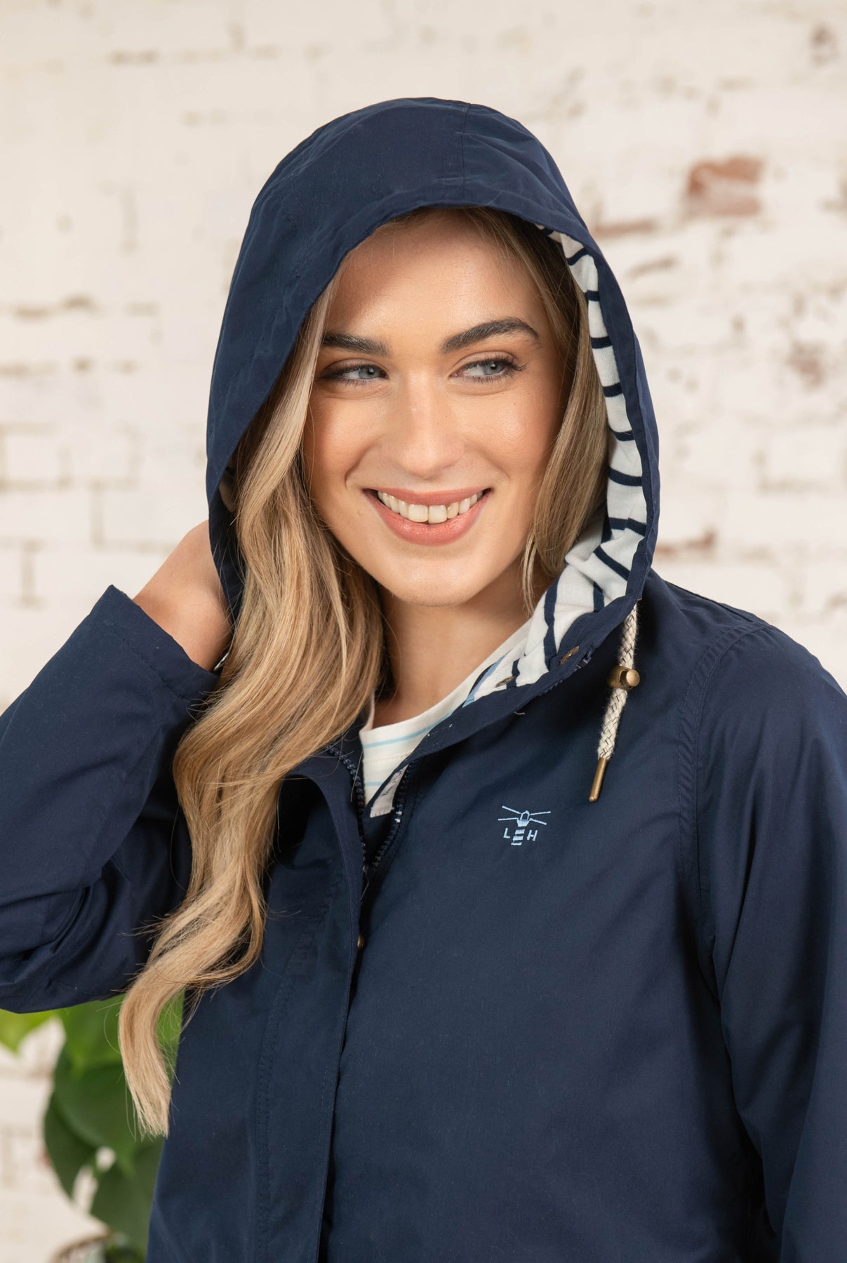 Long Beachcomber Jacket - Navy-Lighthouse