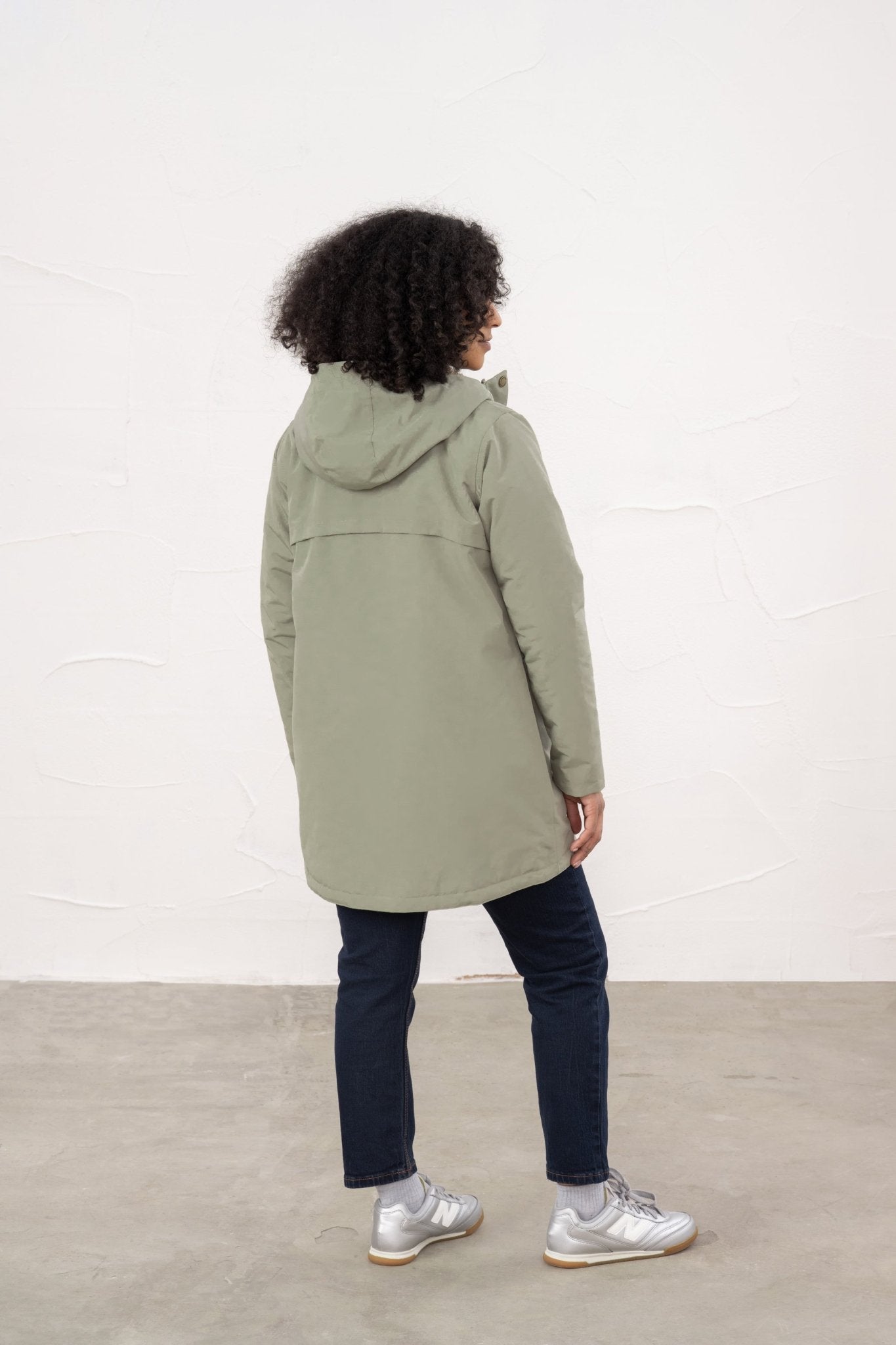 Scarlet Coat - Brushwood - Lighthouse