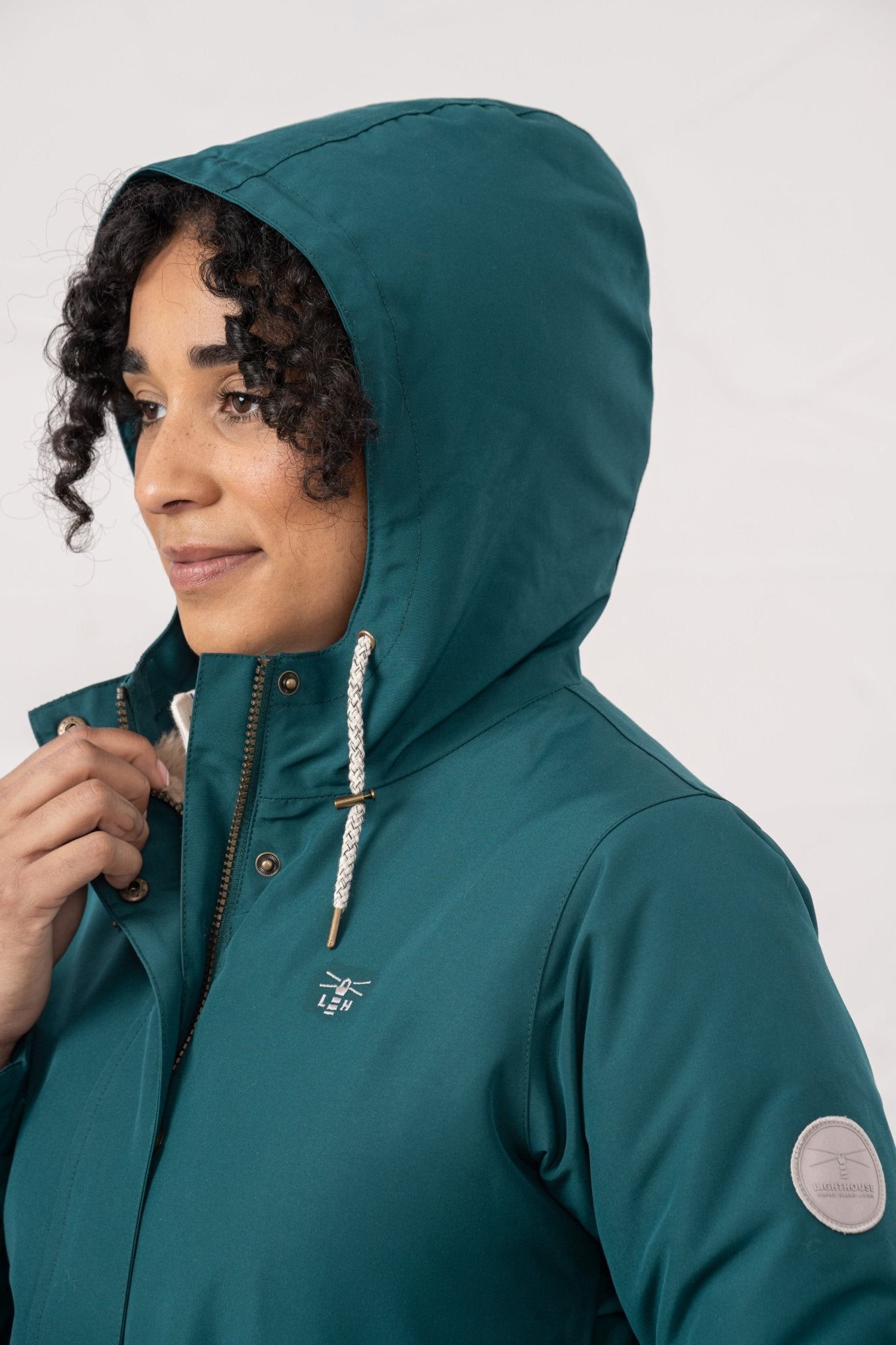 Scarlet Coat - Pine - Lighthouse