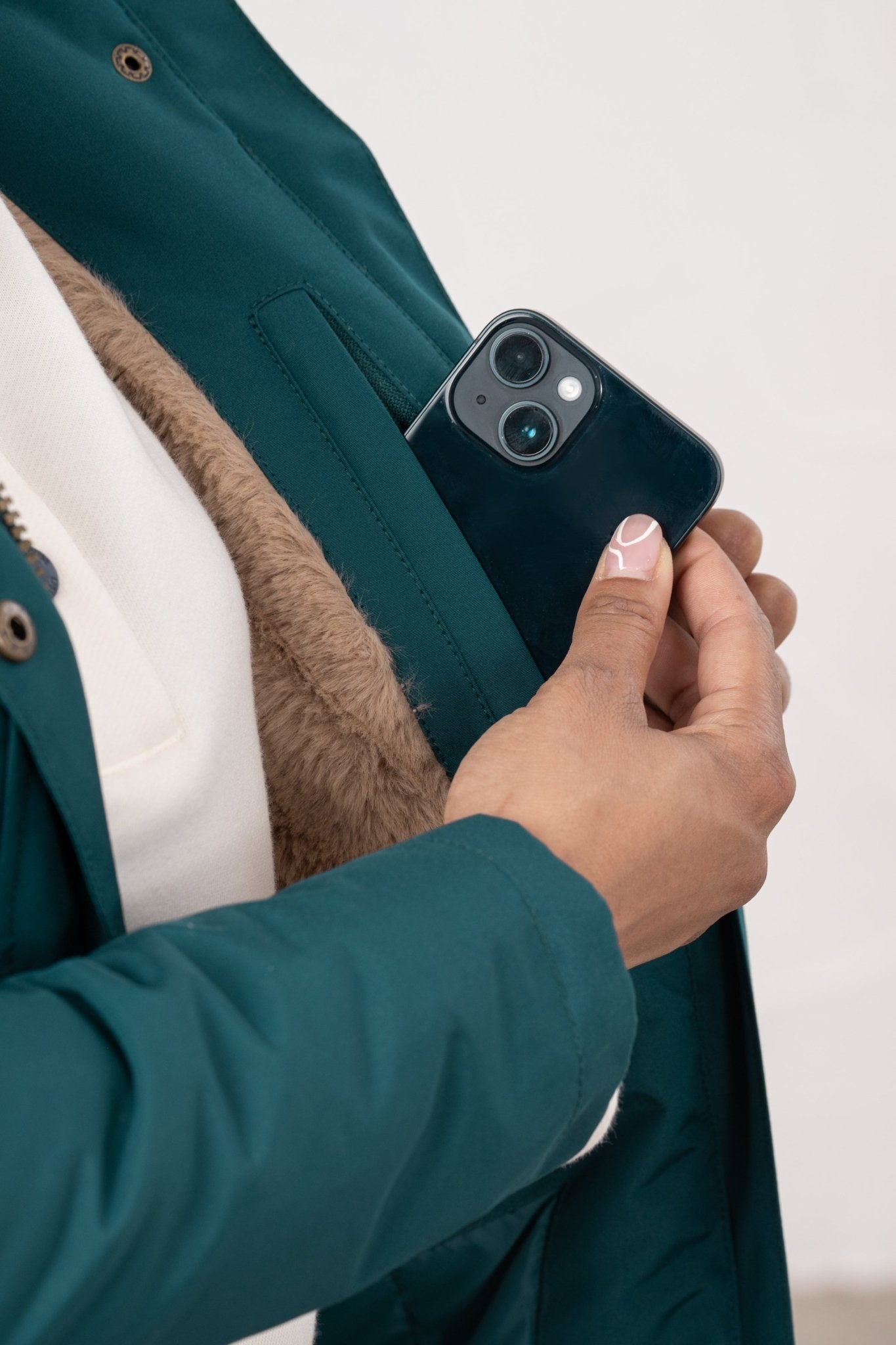 Scarlet Coat - Pine - Lighthouse