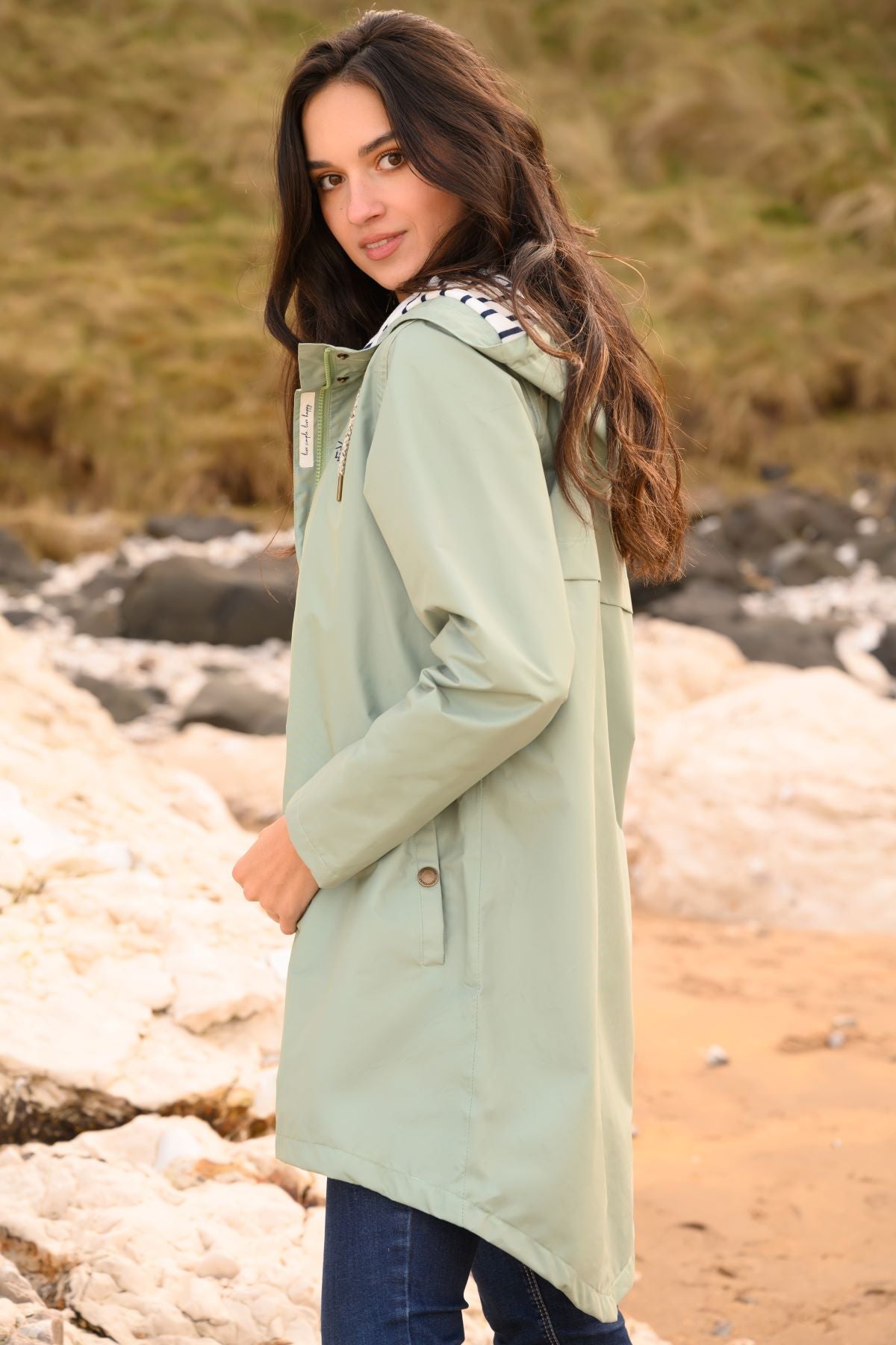 Long Beachcomber Jacket - Pistachio-Lighthouse